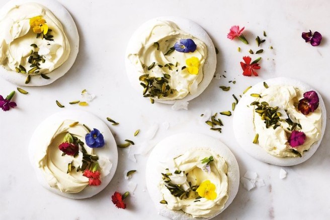 egg-free-meringue-39737-1